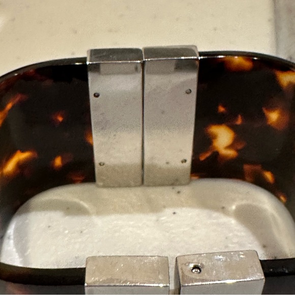 Rustic Cuff Bracelet wide clamper bangle Faux Tortoise, silver tone - Picture 11 of 13